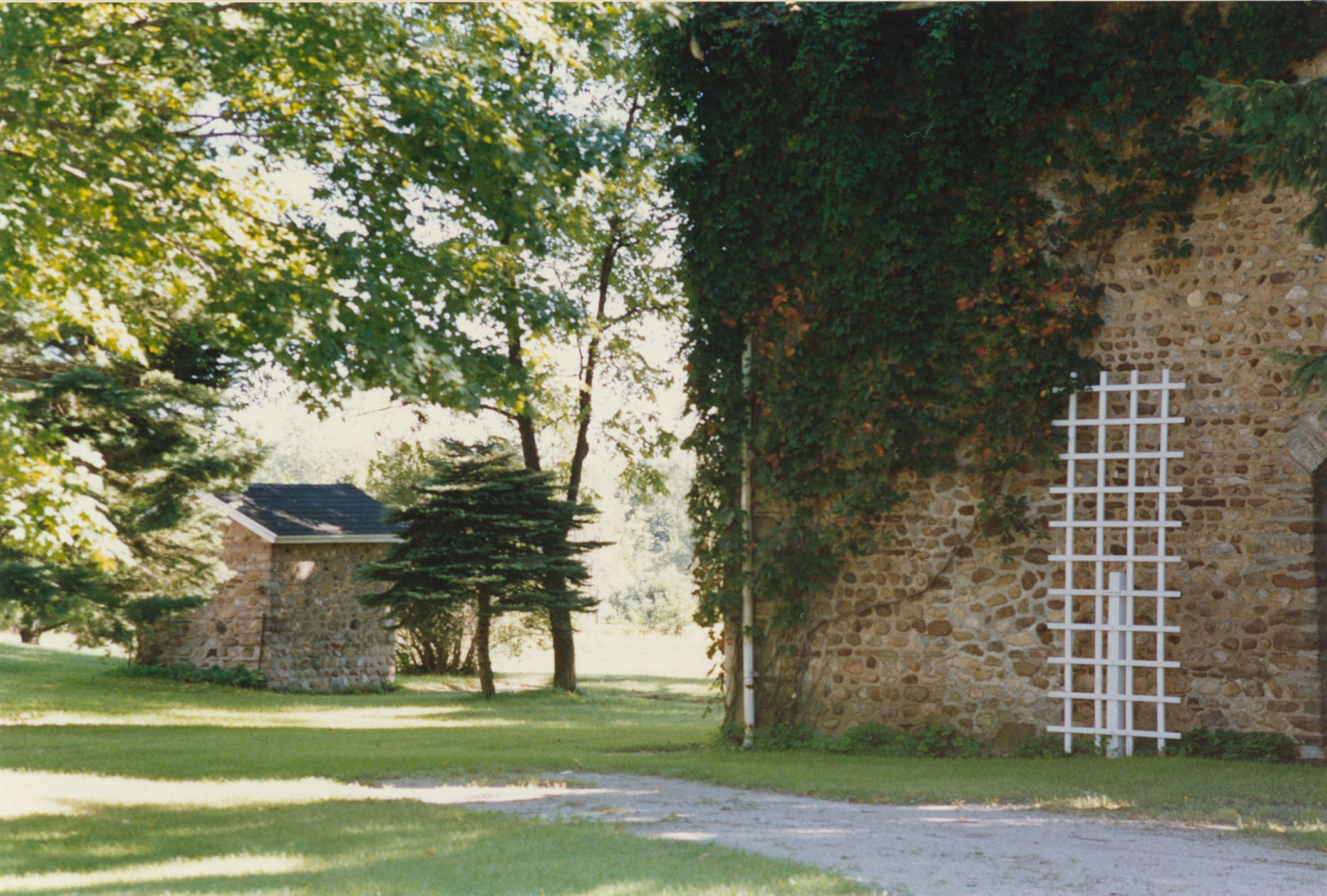 Rid-8 12054 Ridge Rd 4